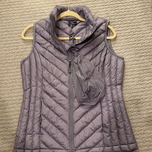 Brand new Icy Lilac 32 Degrees Size Small body warmer vest with bag super soft!!